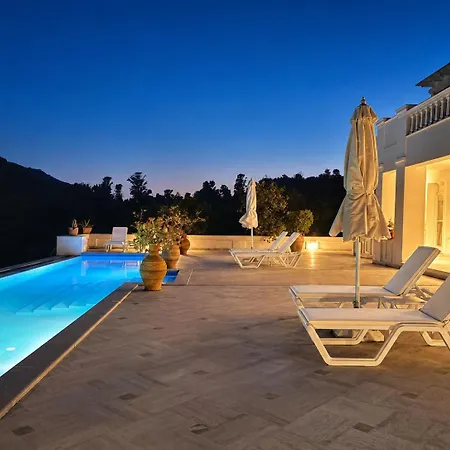 Cypress With Private Pool And Mountain Views